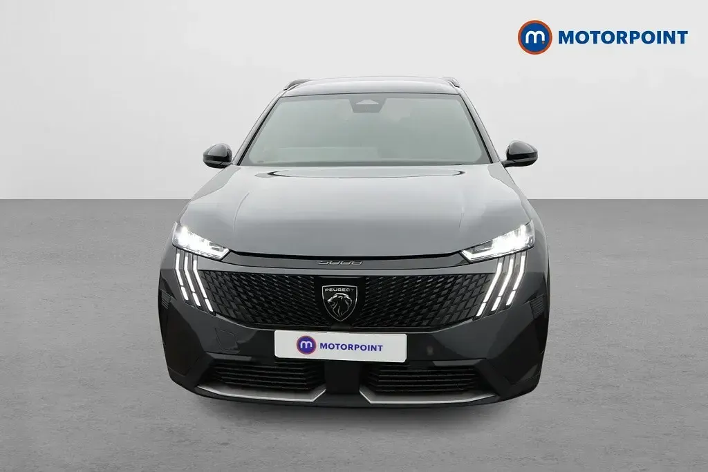 Usado Peugeot 5008 Allure 145 HP (106 kW) 2025 Cinzento SUV