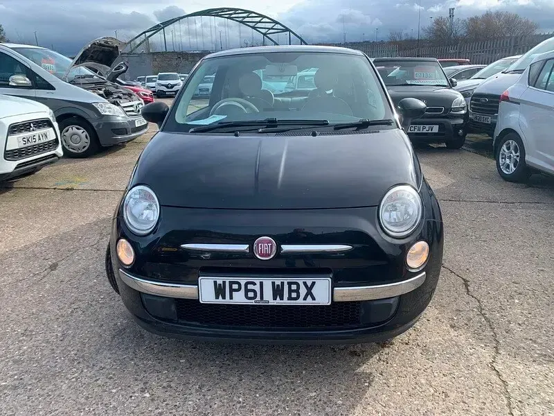 Gebraucht Fiat 500 Lounge 69 PS (50 kW) 2011 Schwarz Kleinwagen