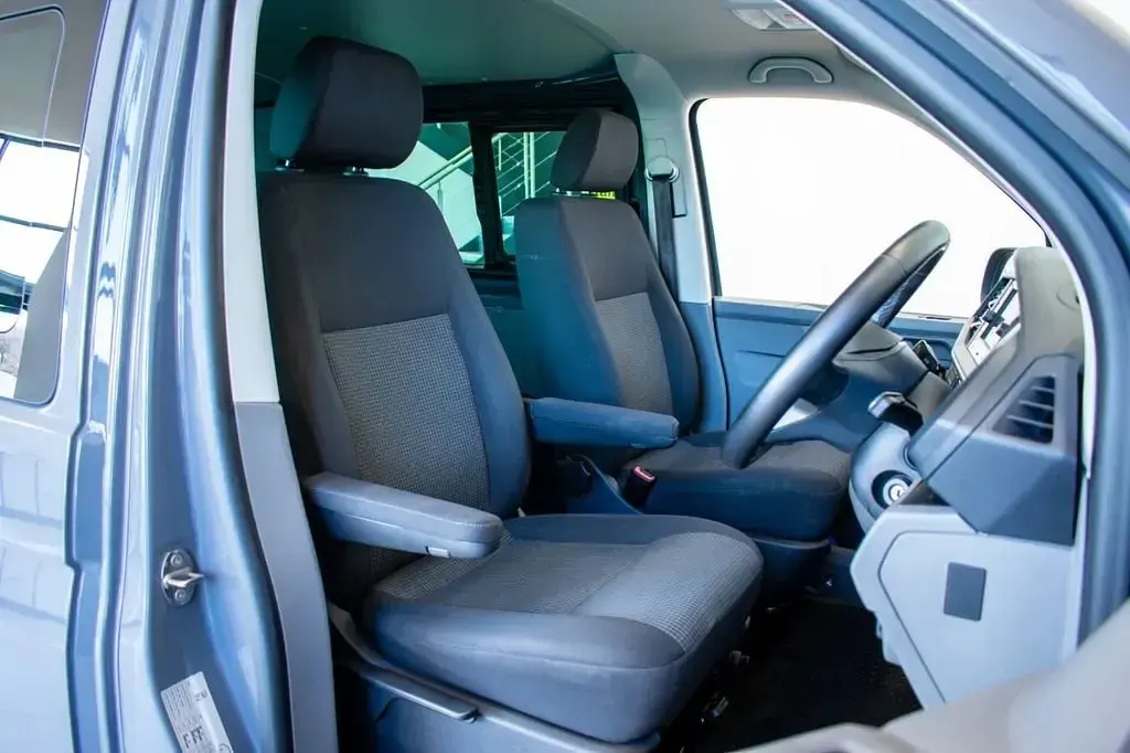 Używany VW Transporter Startline 150 KM (110 kW) 2022 Szary Van