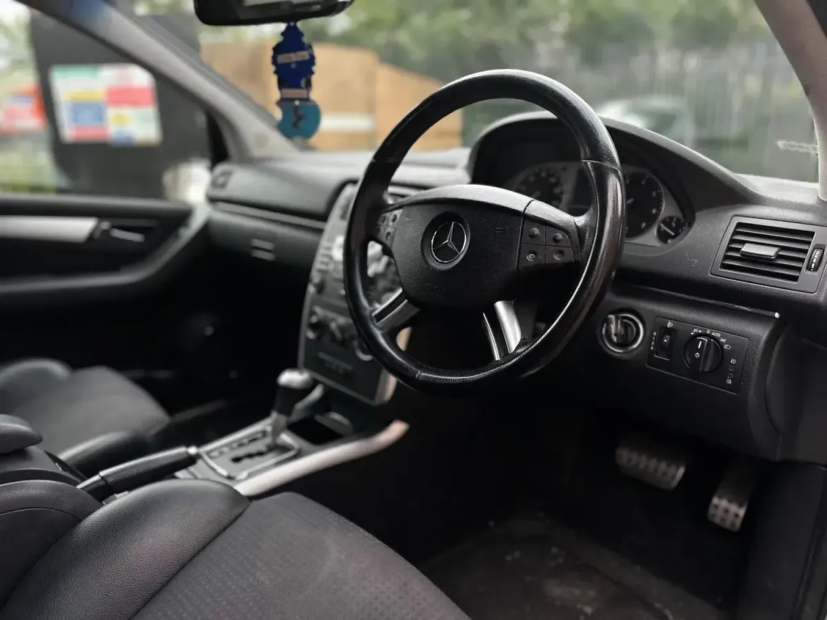 Used Mercedes B150 SE 2007 Blue MPV
