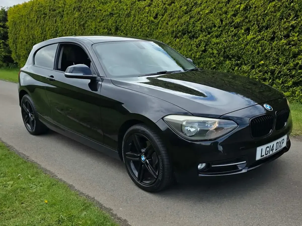 Used BMW 118 Sport Line 2014 Black Hatchback