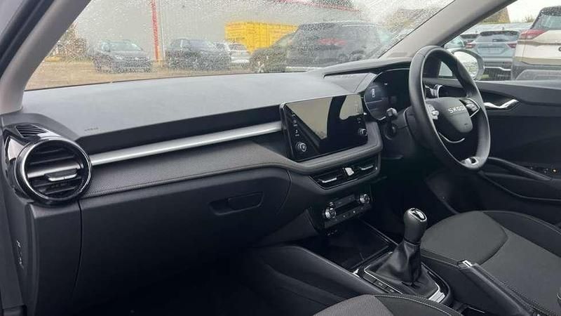 Used Skoda Fabia SE 95 HP (69 kW) 2025 White Hatchback