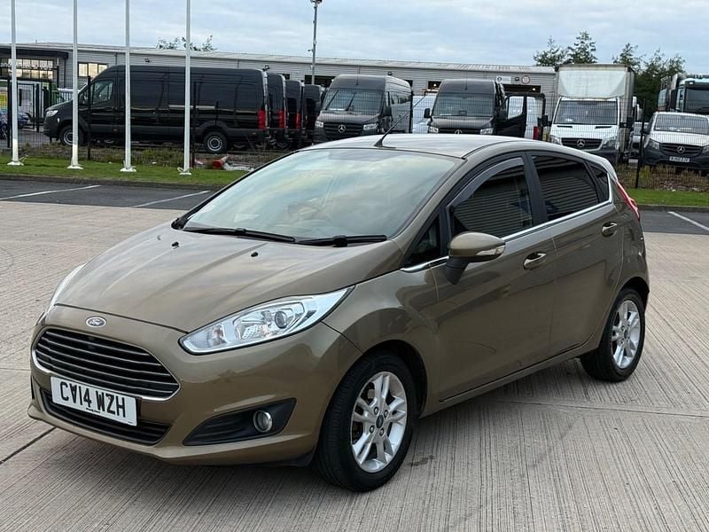 Used Ford Fiesta Zetec 82 HP (60 kW) 2014 Brown Hatchback