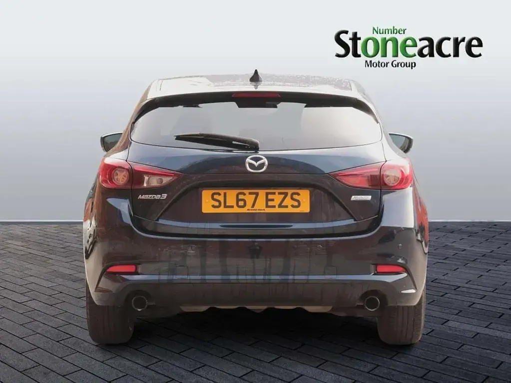 Usado Mazda 3 121 CV (88 kW) 2017 Azul Utilitario