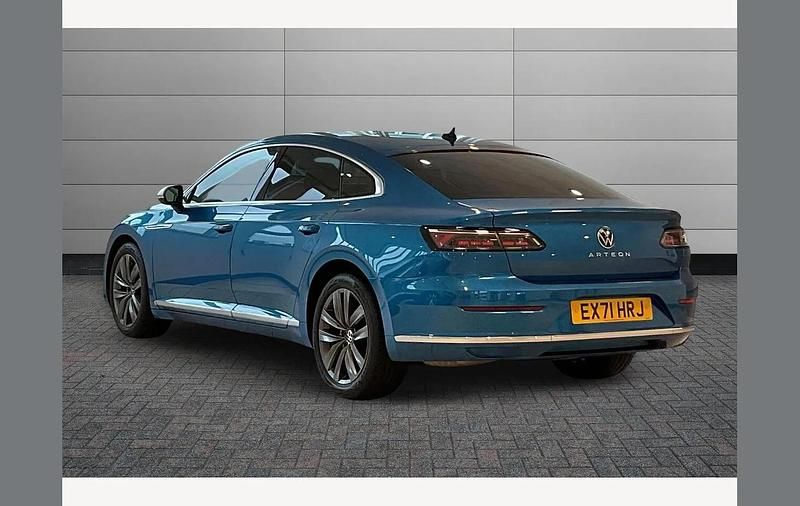 Used VW Arteon Elegance 150 HP (110 kW) 2021 Kingfisher blue Hatchback