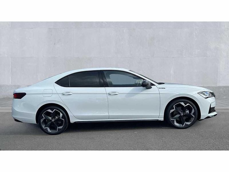 Used Skoda Superb SportLine 150 HP (110 kW) 2026 Pure white Hatchback