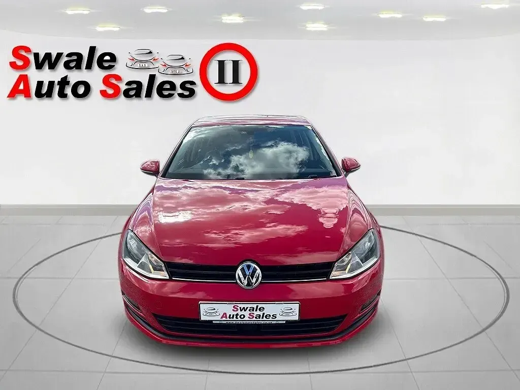 Used VW Golf VII Match 125 HP (91 kW) 2015 Red Hatchback