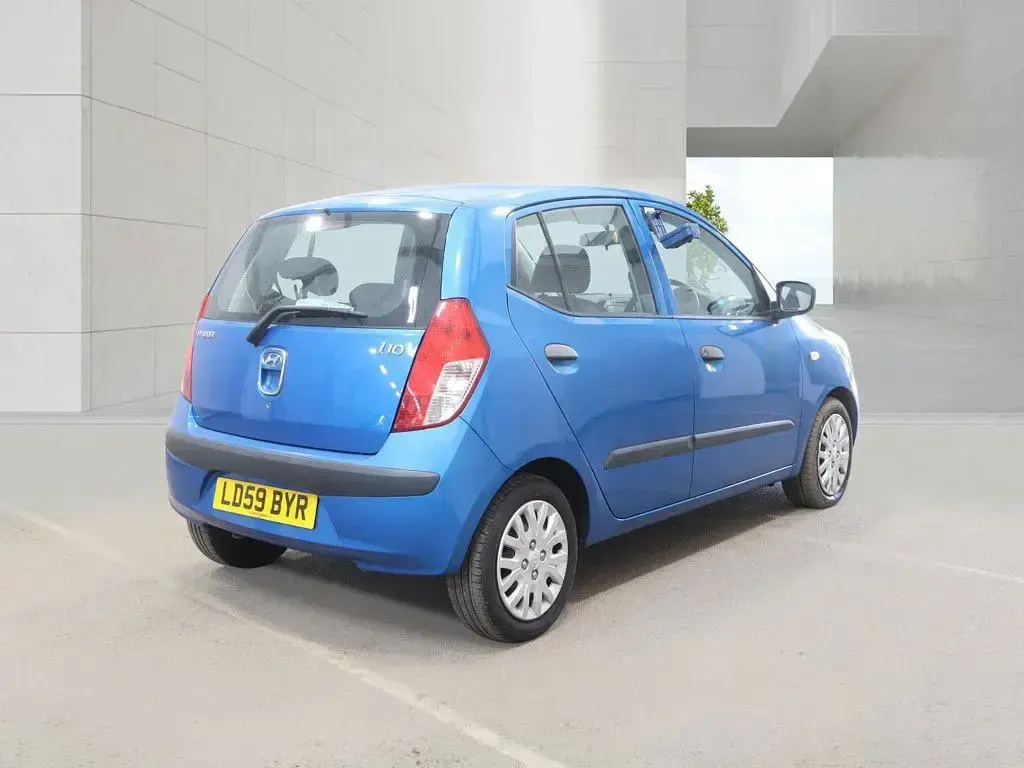 Used Hyundai i10 Classic 77 HP (56 kW) 2009 Blue Hatchback