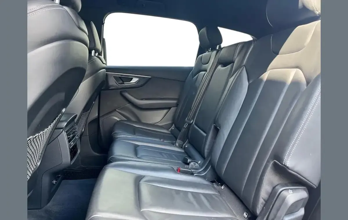 Used Audi Q7 Black Edition 281 HP (206 kW) 2019 Blue SUV