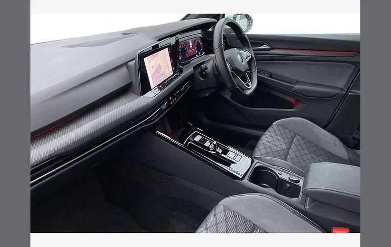 Used VW Golf VIII R-line 150 HP (110 kW) 2022 White Hatchback