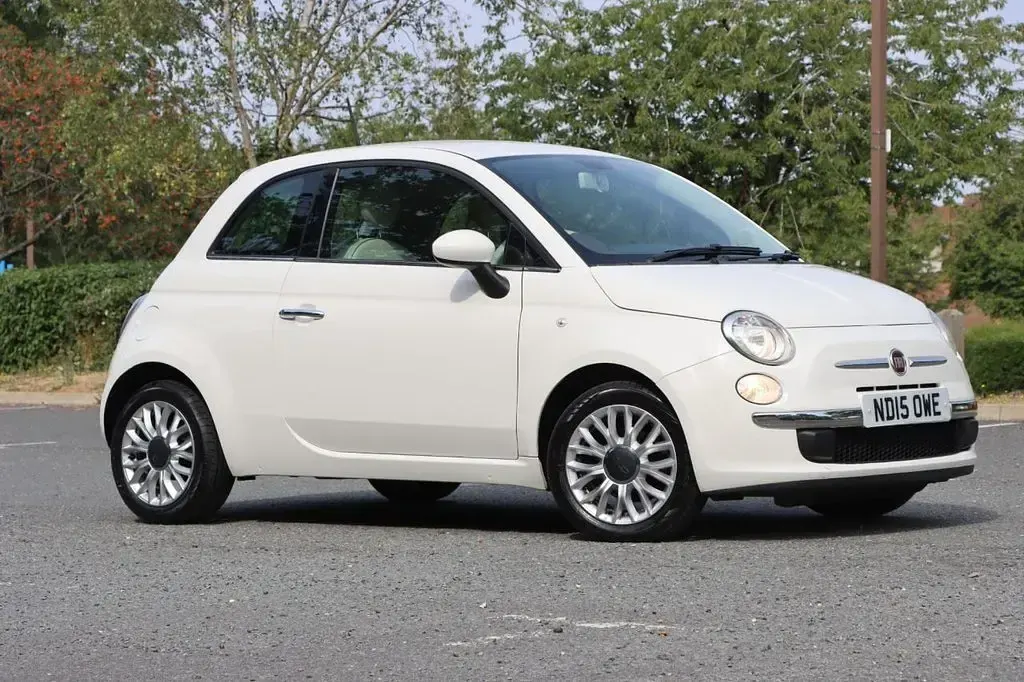Used Fiat 500 Pop Star 69 HP (50 kW) 2015 White Hatchback