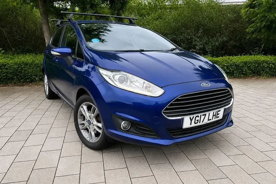 Used Ford Fiesta Zetec 100 HP (73 kW) 2017 Blue Hatchback
