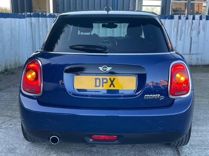 Used Mini Cooper D Hatch 116 HP (85 kW) 2016 Blue Hatchback