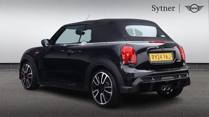 Used Mini John Cooper Works 228 HP (167 kW) 2024 Black Hatchback