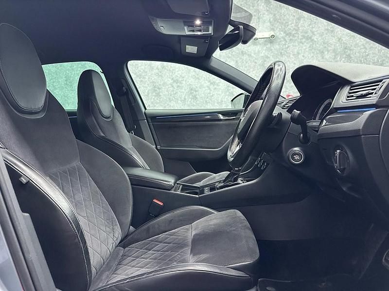 Used Skoda Superb SportLine 190 HP (139 kW) 2018 Grey Hatchback