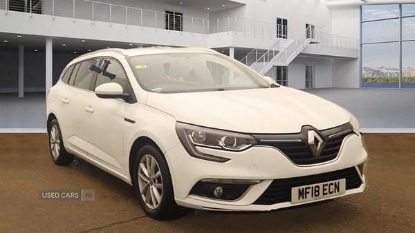 White Used 2018 Renault Mégane GrandTour Expression+ Estate | £4,995 (Fair price) - Image 1/4