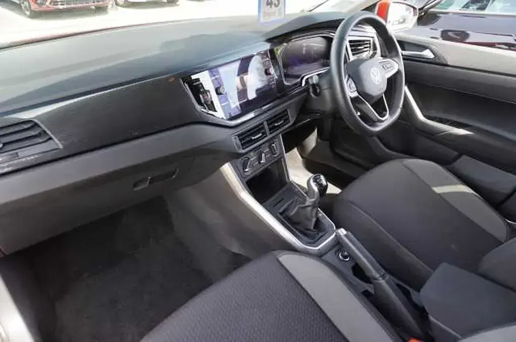 Used VW Polo 95 HP (69 kW) 2024 Hatchback