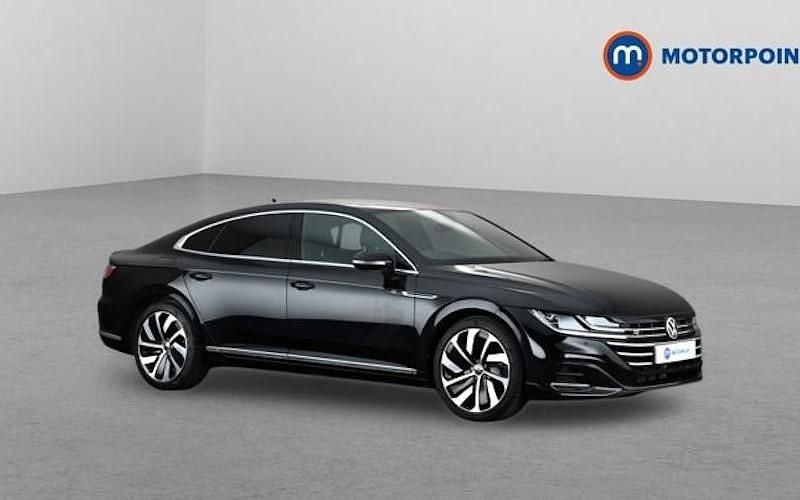 Begagnad VW Arteon R-line 190 HK (139 kW) 2023 Halvkombi