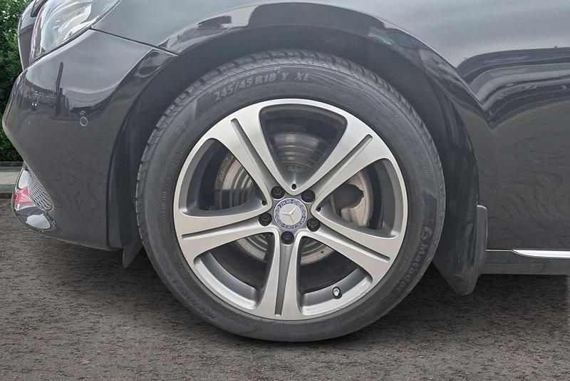 Begagnad Mercedes E220 SE 194 HK (142 kW) 2017 Svart Sedan