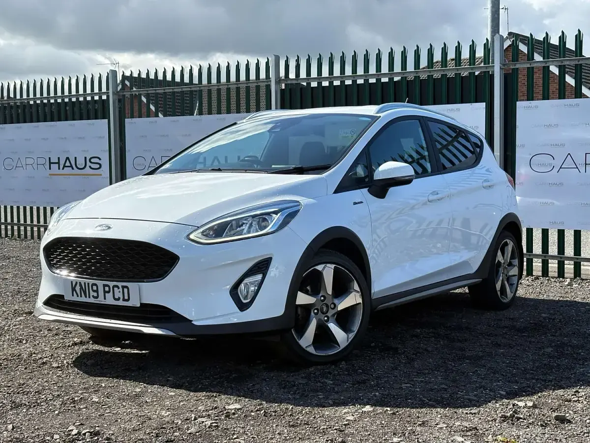 Used Ford Fiesta Active 100 HP (73 kW) 2019 White Hatchback