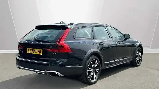 Used Volvo V90 CC Plus 247 HP (181 kW) 2020 Black Estate