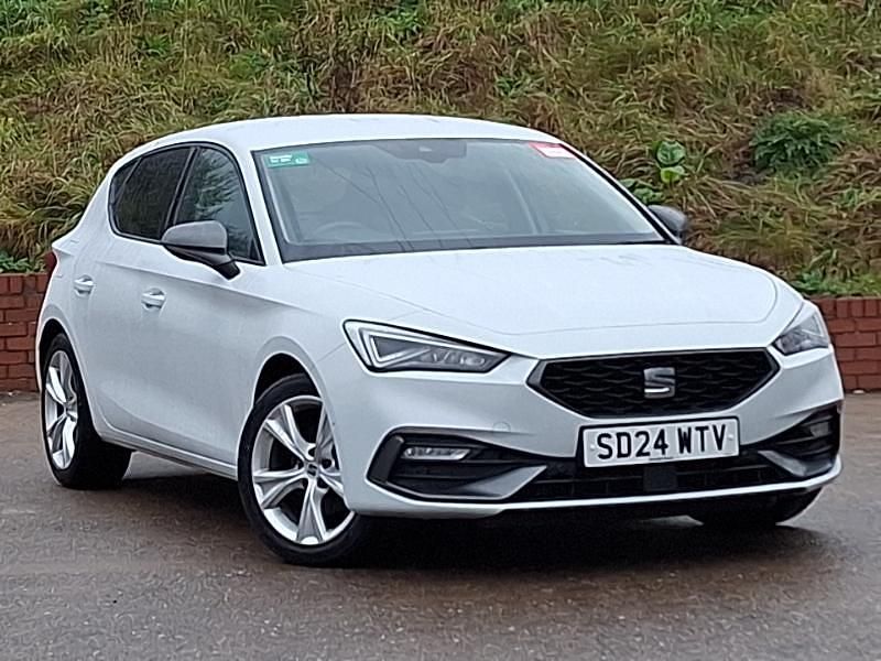 White Used 2024 Seat Leon FR Hatchback | £18,498 (Fair price) - Image 1/4