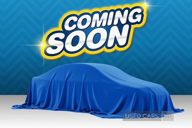 Used Renault Captur Dynamique 90 HP (66 kW) 2017 Silver SUV