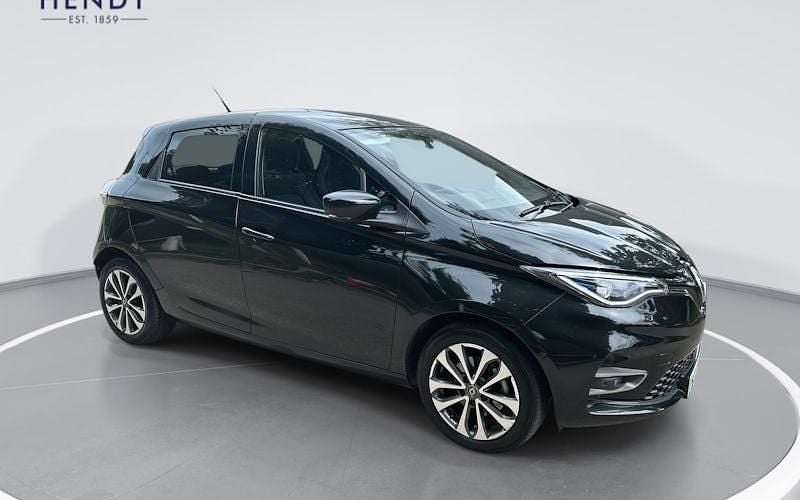 Diamond black Used 2022 Renault Rapid GT-Line Hatchback | £11,299 (Fair price) - Image 1/4