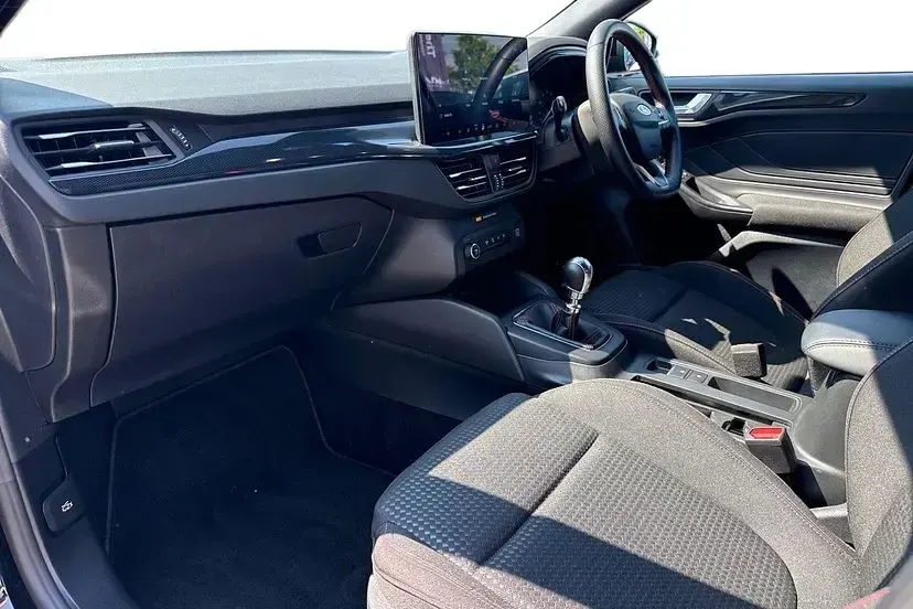 Used Ford Focus ST-Line 123 HP (90 kW) 2025 Black Hatchback