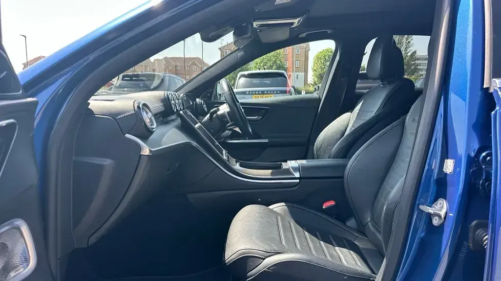 Used Mercedes C300 AMG Line Premium Plus 258 HP (189 kW) 2022 Blue