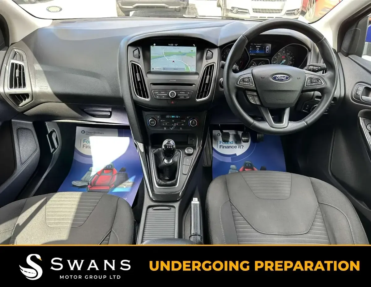 Used Ford Focus Titanium 125 HP (91 kW) 2017 Blue Hatchback