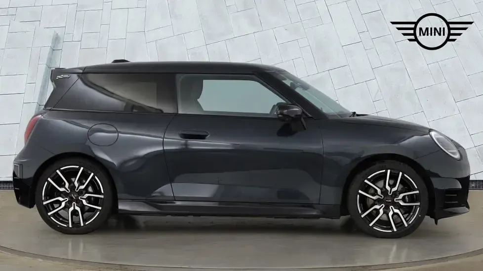 Used Mini Cooper SE Hatch 158 kW (215 HP) 2024 Grey Hatchback