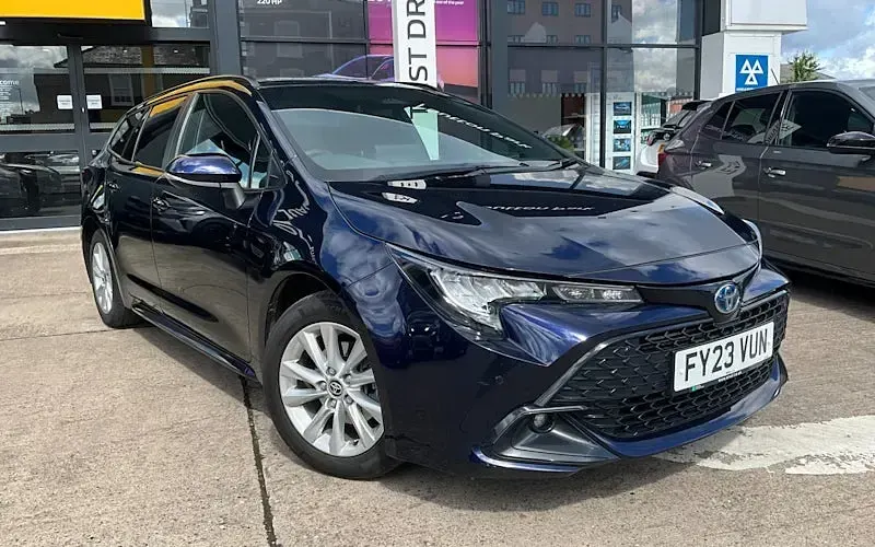 Used Toyota Corolla 140 HP (102 kW) 2026 Estate