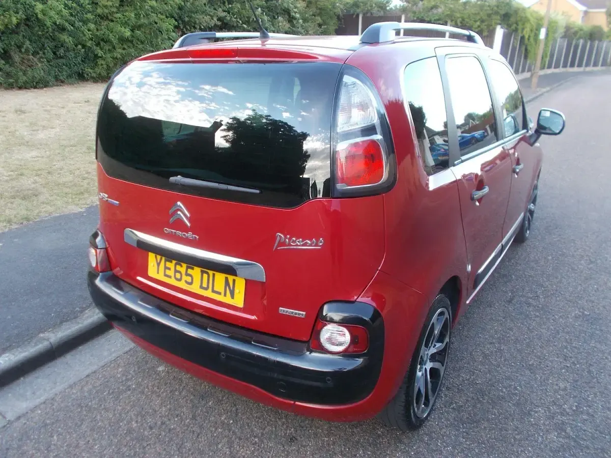 Used Citroën C3 Picasso Platinum 2015 Red MPV