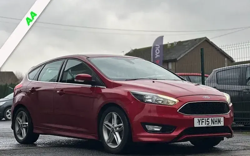 Used Ford Focus Zetec 120 HP (88 kW) 2015 Hatchback