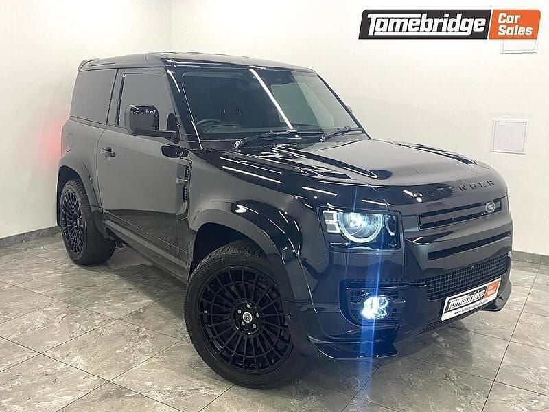 Black Used 2024 Land Rover Defender HSE SUV | £59,999 (Super price) - Image 1/4