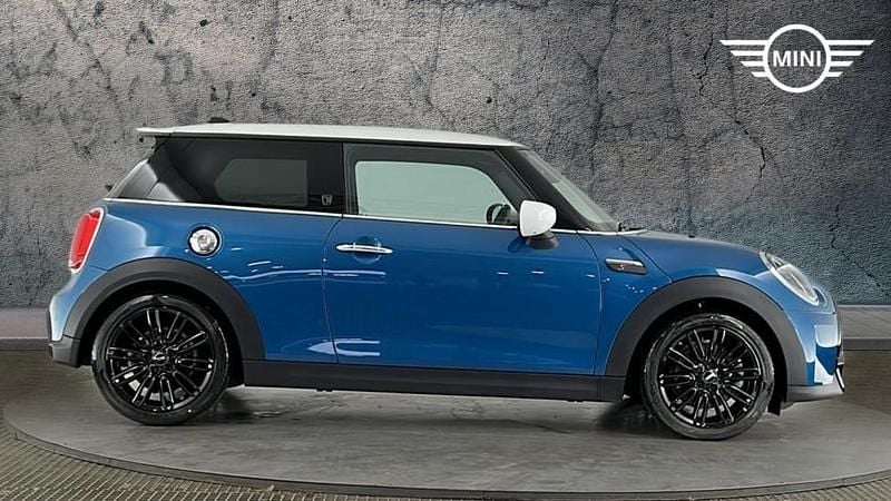 Used Mini Cooper S Exclusive 176 HP (129 kW) 2024 Blue Hatchback