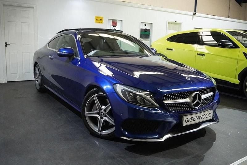 Used Mercedes C250 AMG Line Premium Plus 204 HP (150 kW) 2017 Blue Coupe