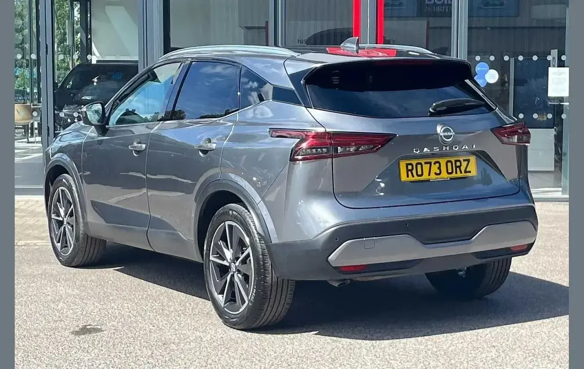 Used Nissan Qashqai Tekna 138 HP (101 kW) 2023 Grey SUV