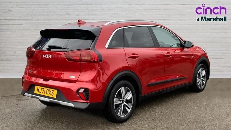 Used Kia Niro 139 HP (102 kW) 2021 Red SUV