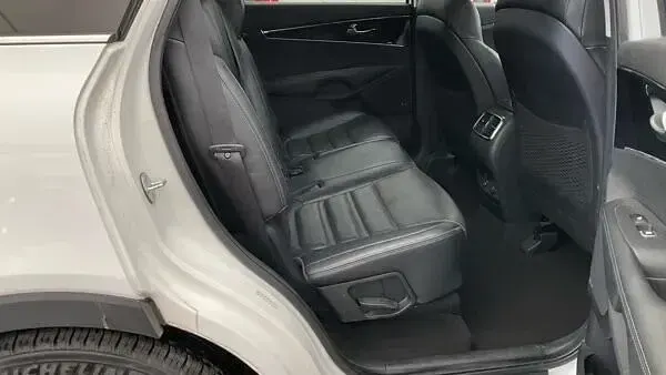 Used Kia Sorento 200 HP (147 kW) 2015 White SUV