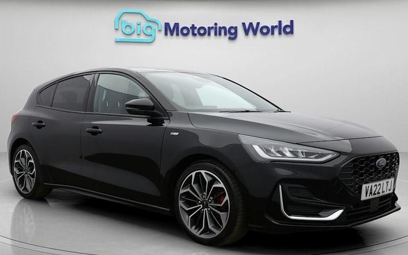 Used Ford Focus ST-Line 125 HP (91 kW) 2022 Black Hatchback