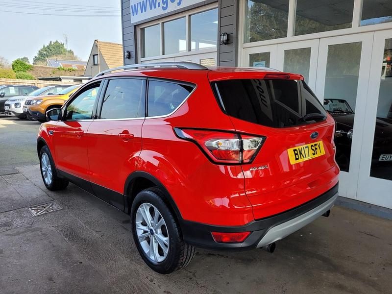 Used Ford Kuga Titanium 150 HP (110 kW) 2017 Red SUV