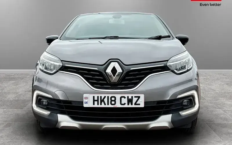 Used Renault Captur Dynamique 90 HP (66 kW) 2018 Grey SUV