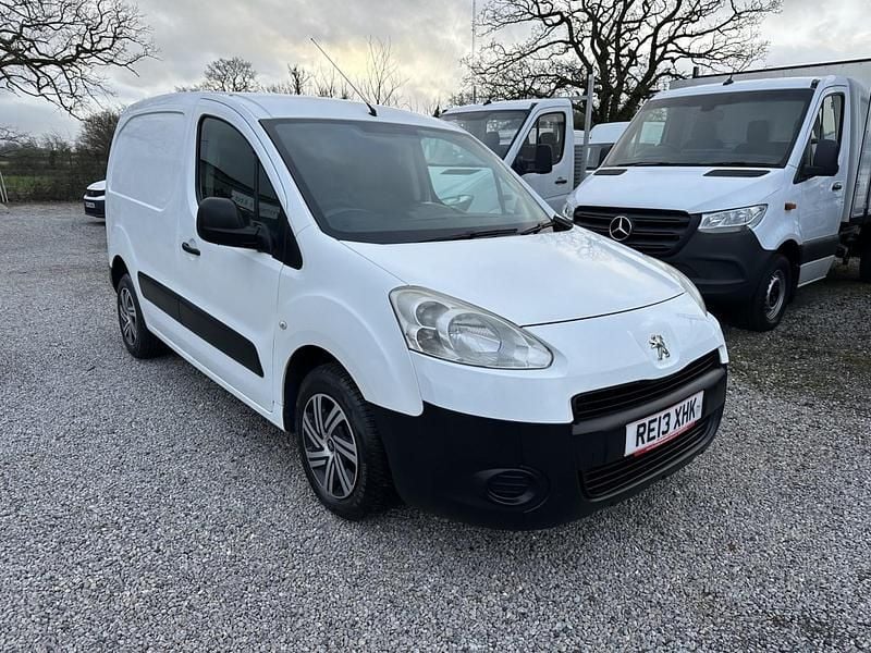 White Used 2013 Peugeot Partner MPV | £2,495 (A bit pricey) - Image 1/4