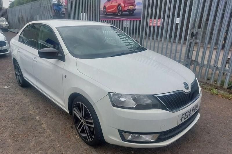 Used 2014 Skoda Rapid Sport | £3,995 (Good price) - Image 1/1