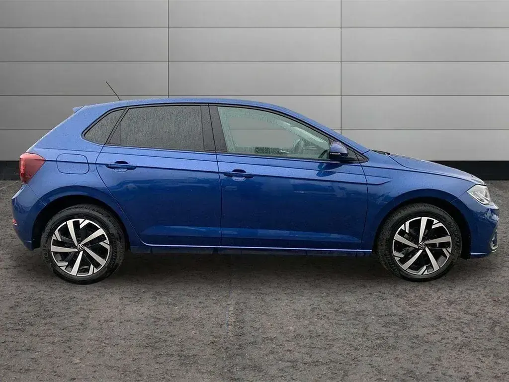Begagnad VW Polo R-line 95 HK (69 kW) 2025 Svart Halvkombi