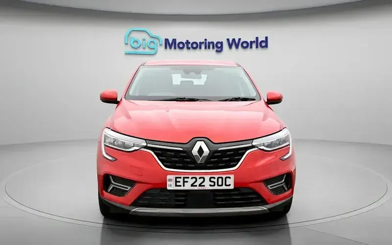 Used Renault Arkana Iconic 145 HP (106 kW) 2022 Red SUV