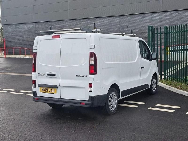 Used Renault Trafic Business 2019 White MPV