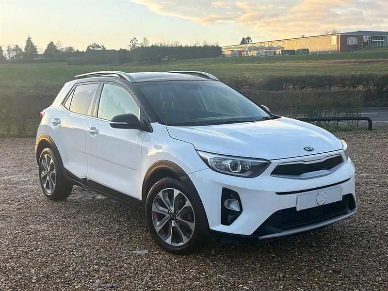 Used Kia Stonic First Edition 108 HP (79 kW) 2018 White SUV